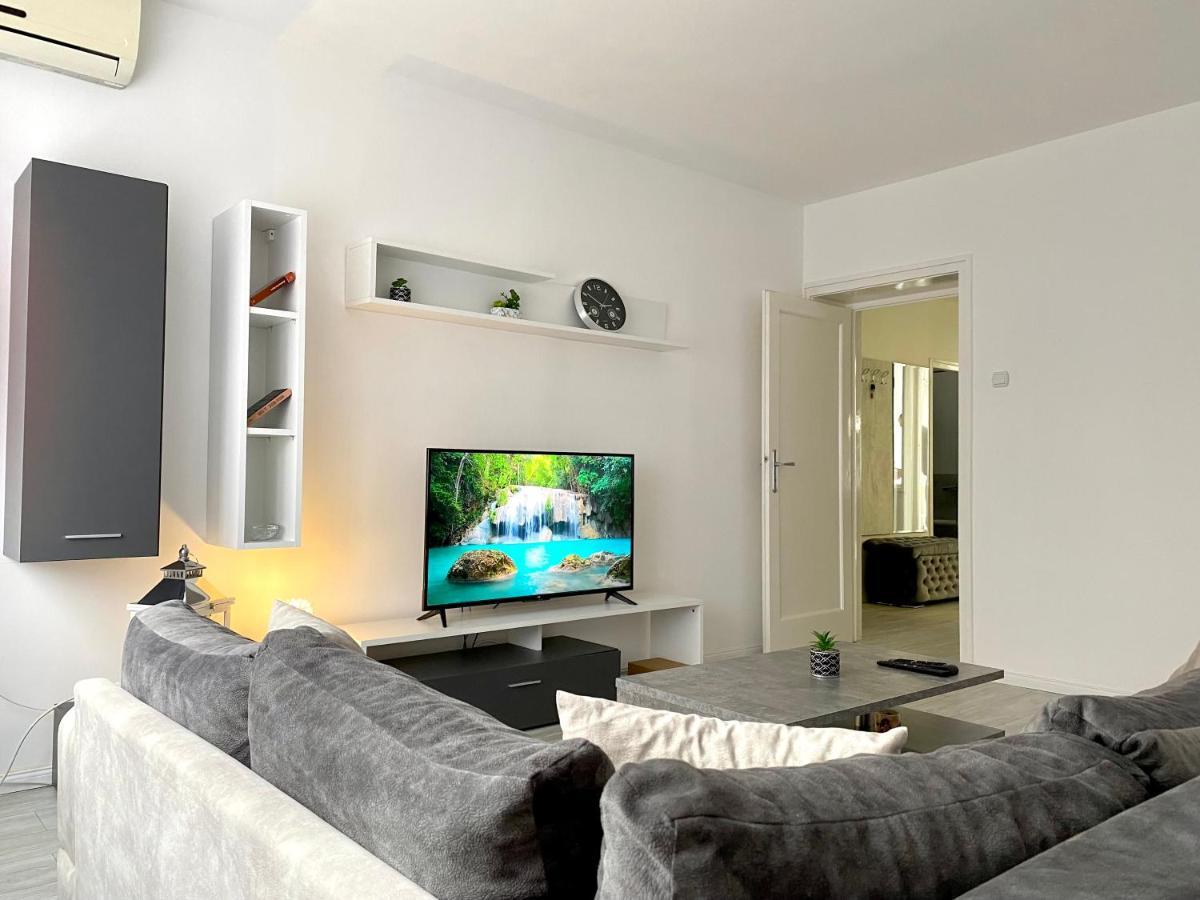 Appartamento Grand Royal Belgrado Esterno foto