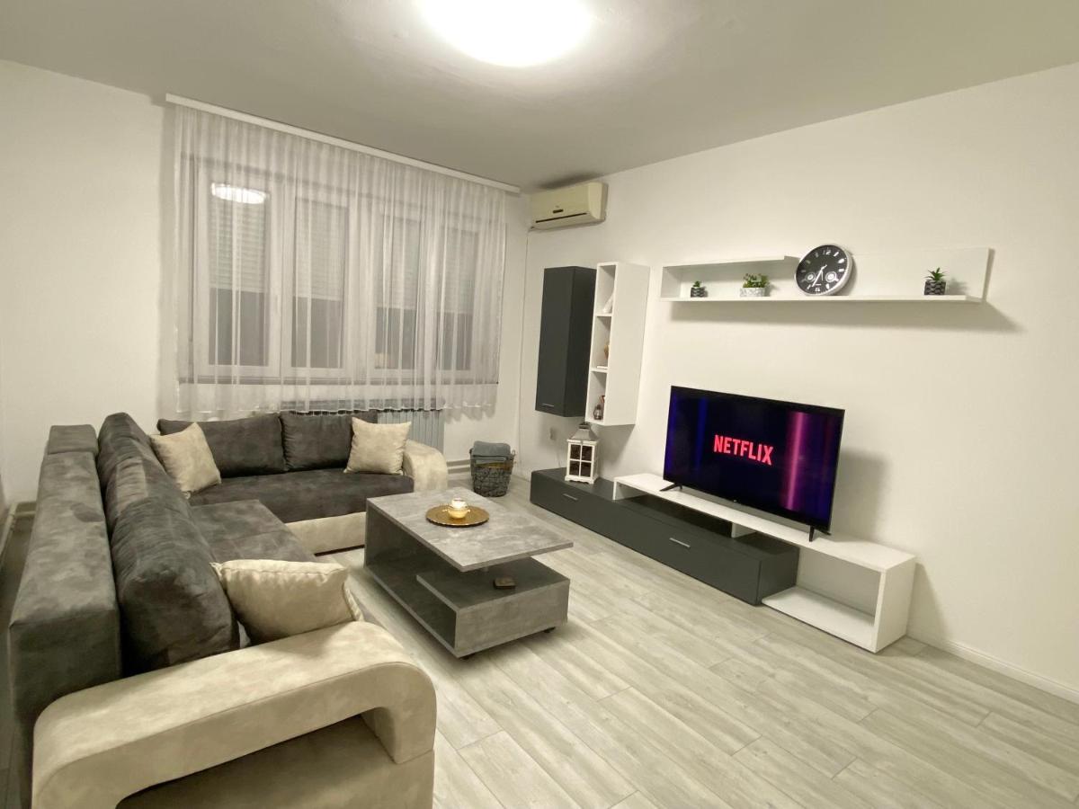 Appartamento Grand Royal Belgrado Esterno foto