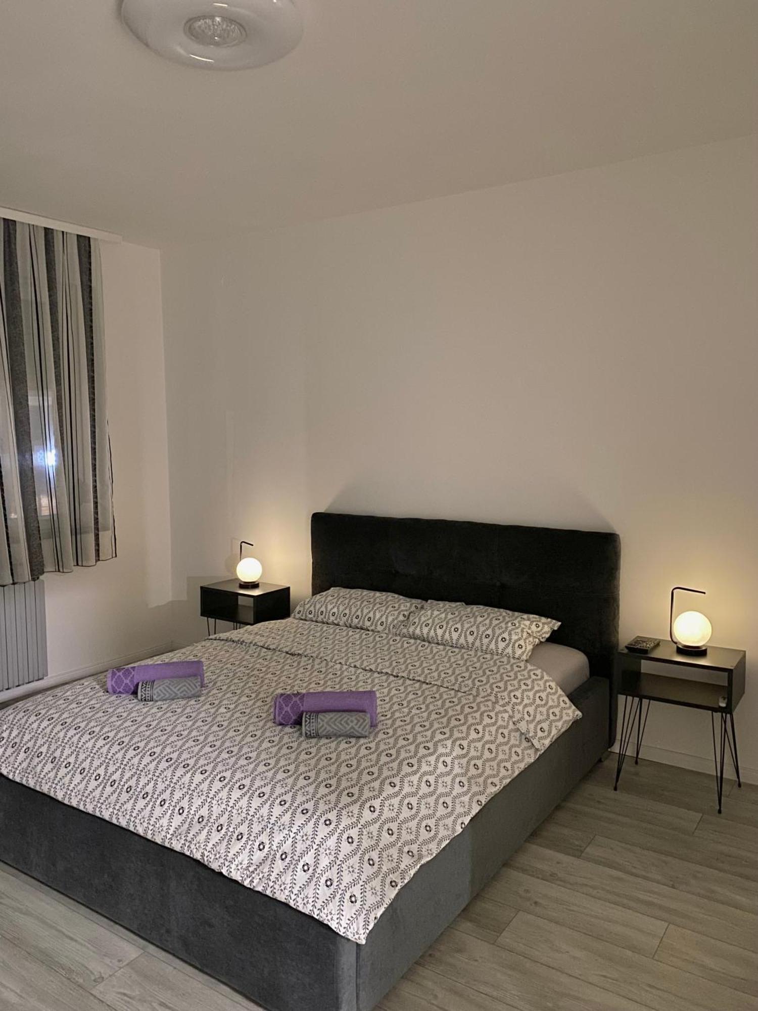 Appartamento Grand Royal Belgrado Camera foto