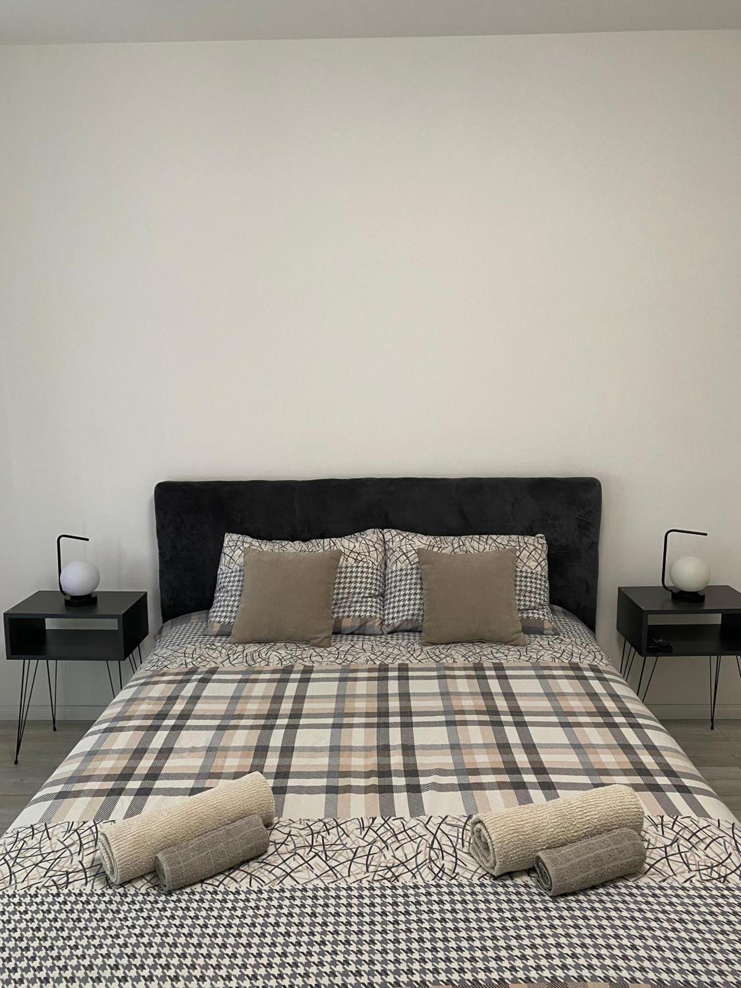 Appartamento Grand Royal Belgrado Esterno foto