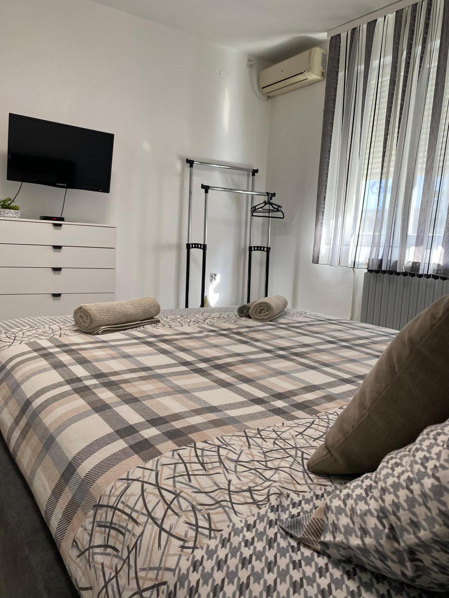Appartamento Grand Royal Belgrado Esterno foto